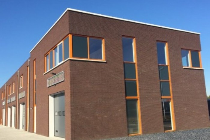 Bedrijfsunits Zevender fase I te Schoonhoven - 12 bedrijfsunits opgeleverd september 2015